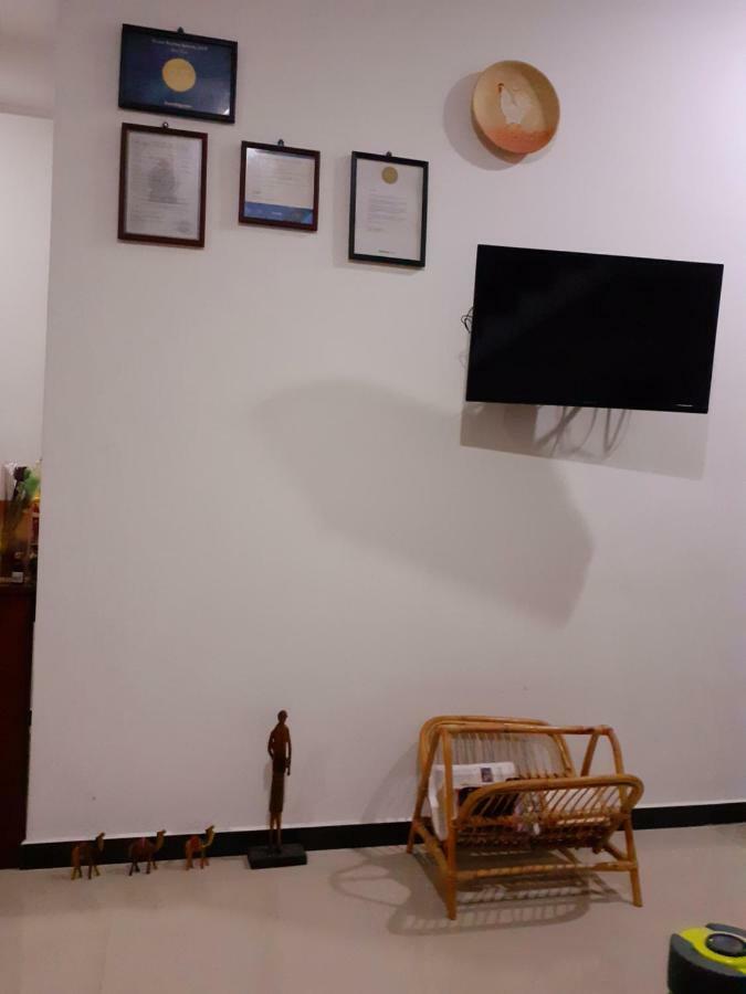 Om Villa Hikkaduwa Exterior foto